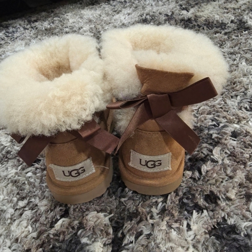 UGG Women's Tan Sheepskin Boots